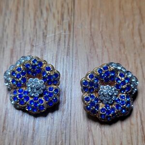 Camrose & Kross Jacqueline B Kennedy faux sapphire floral earrings